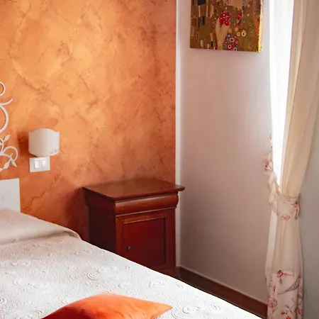 Casale La Rovere Bed & Breakfast